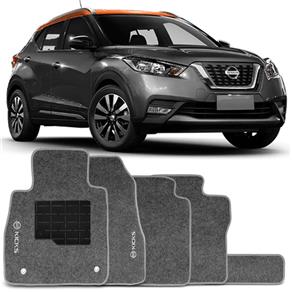 Jogo de Tapetes Carpete Nissan Kicks 17 e 18 Grafite Bordado com Base Antiderrapante Emborrachada