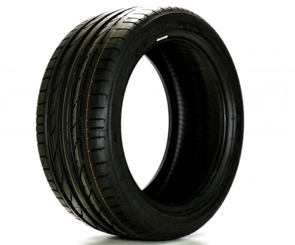 Pneu Aro 17 Bridgestone 245/40R17 91W Potenza S001 (Runflat) (Orig. BMW Serie 1)