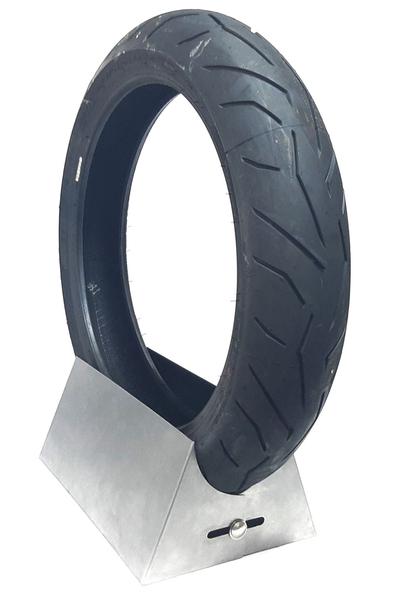 Pneu Dianteiro Cb600 F Hornet Cbr600 Rr Ninja 120 70 17 Pirelli Novo 0821