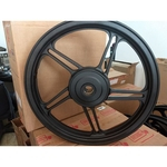 Roda Dianteira Liga leve cor preto modelo 5 Palitos para Honda Titan Cg 125 150 160 uso de freio a tambor e câmara de ar marca Fabreck